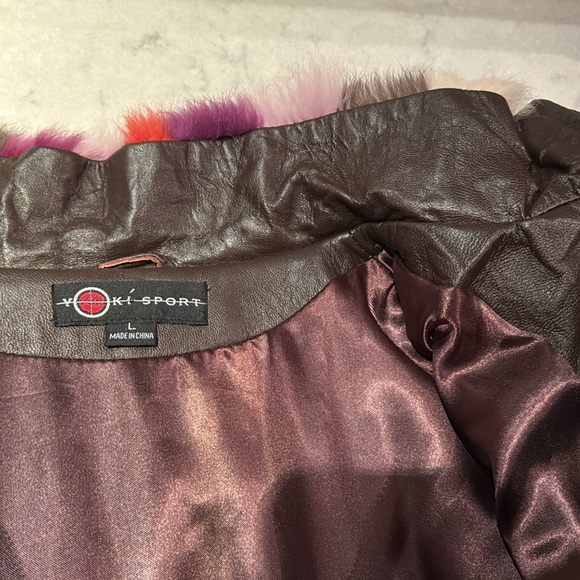 Fur coat - Picture 10 of 11